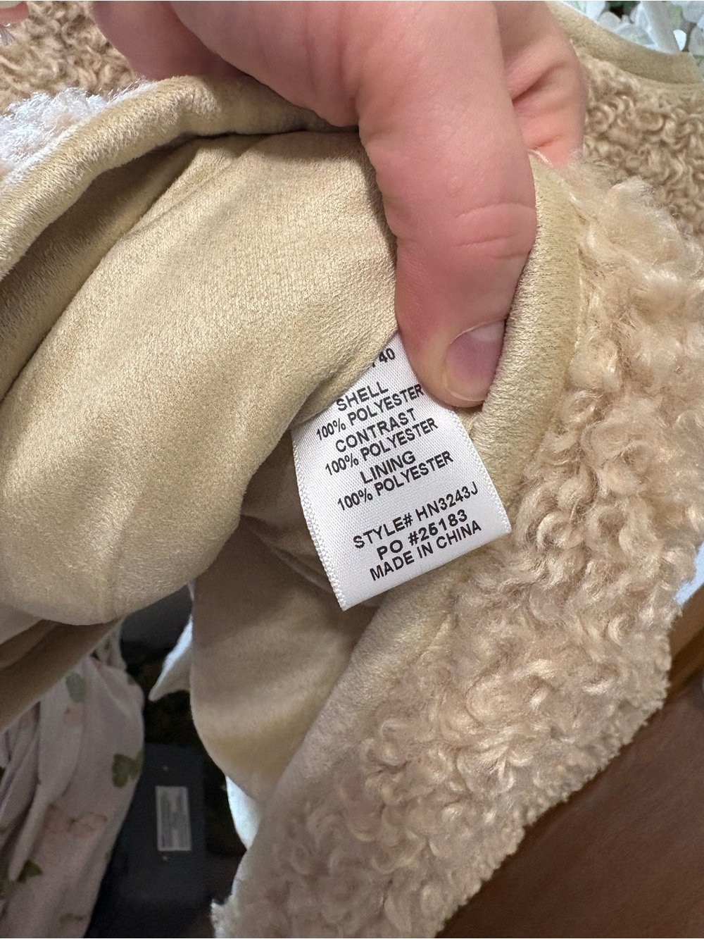 Hyacinth House Tuckernuck Neutral Cream Teddy Jacket - Picture 10 of 10